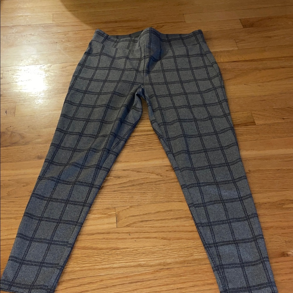 LOFT Gray Plaid trousers